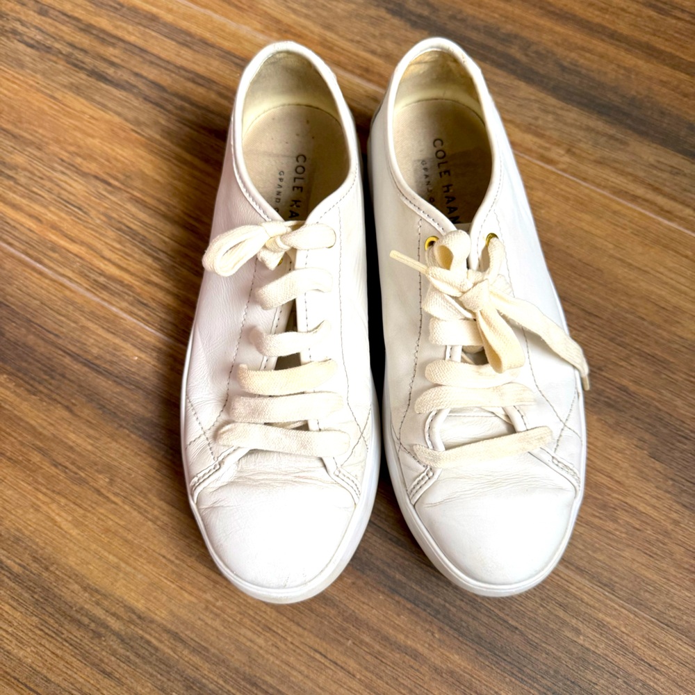 Cole Han leather sneakers
Size 7.5